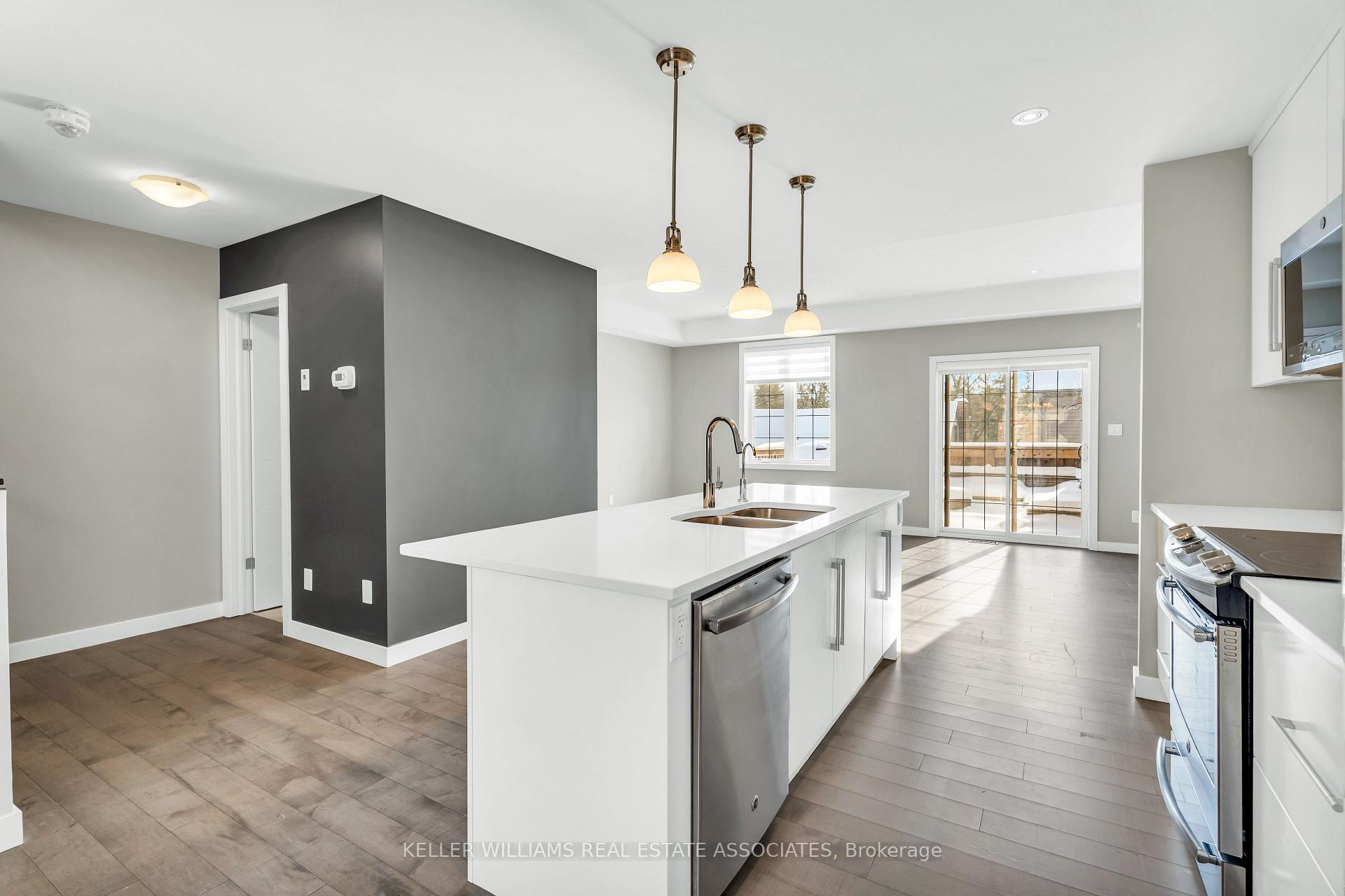 Photo 13 of Unit 20, 72 York Road, Guelph, St. Patrick's Ward — HOMEH