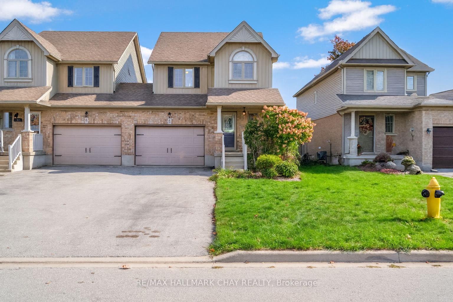 Photo 1 of 35 Banting Crescent, Essa, Angus — HOMEH