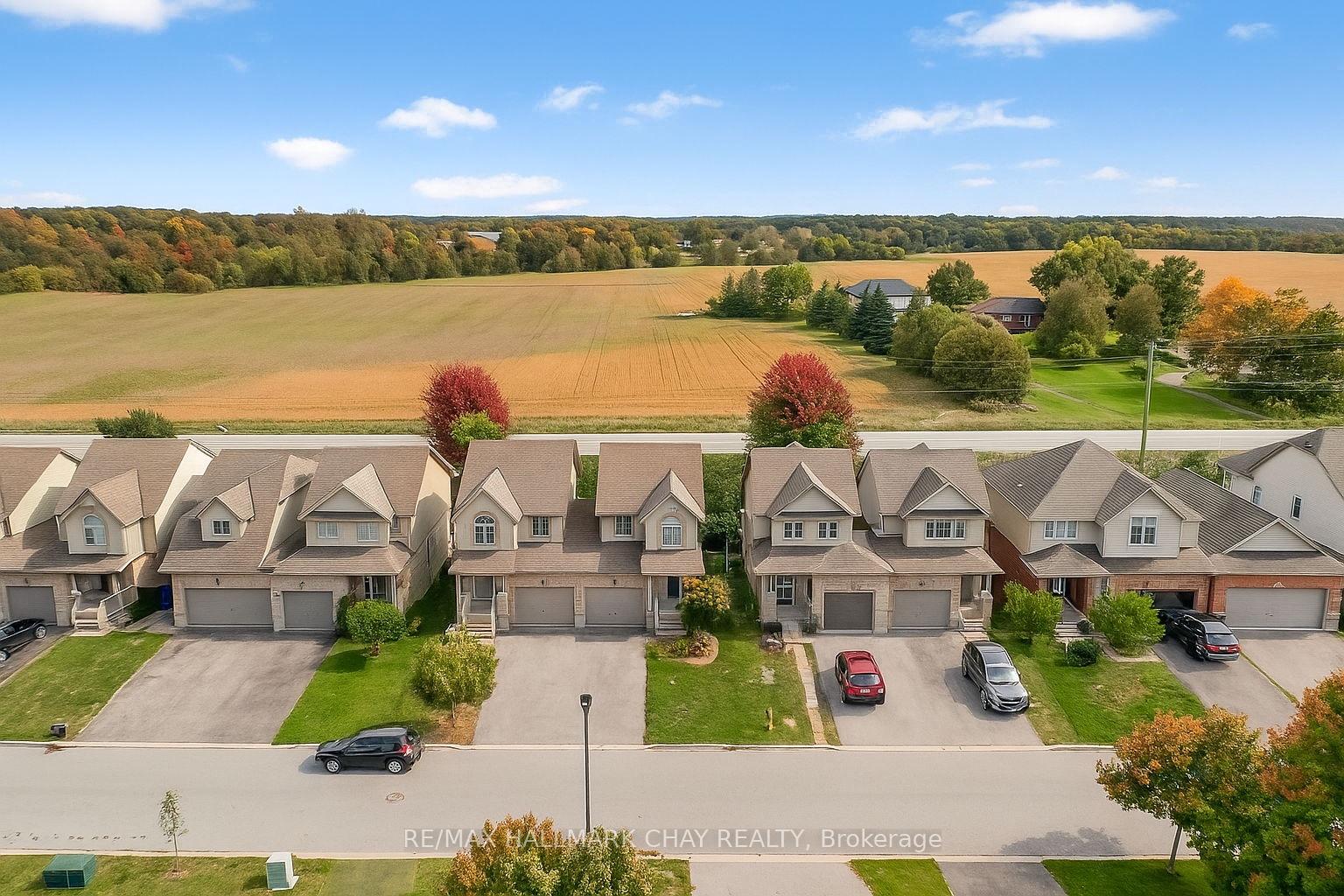 Photo 2 of 35 Banting Crescent, Essa, Angus — HOMEH
