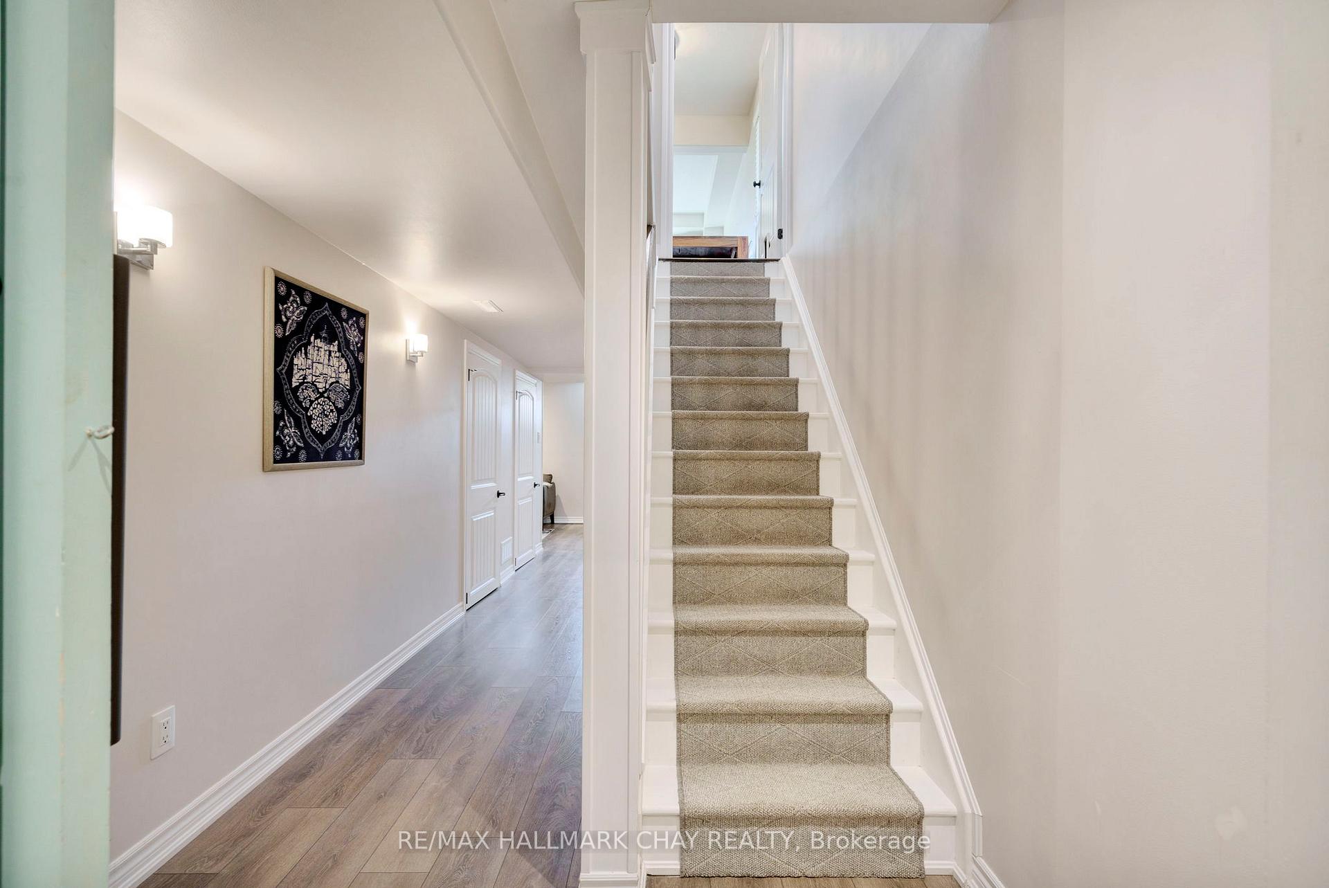 Photo 28 of 35 Banting Crescent, Essa, Angus — HOMEH