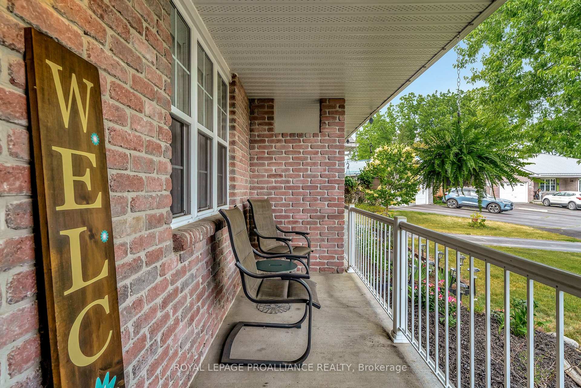 Photo 3 of 117 St. James Street, Stirling-Rawdon, Stirling Ward — HOMEH
