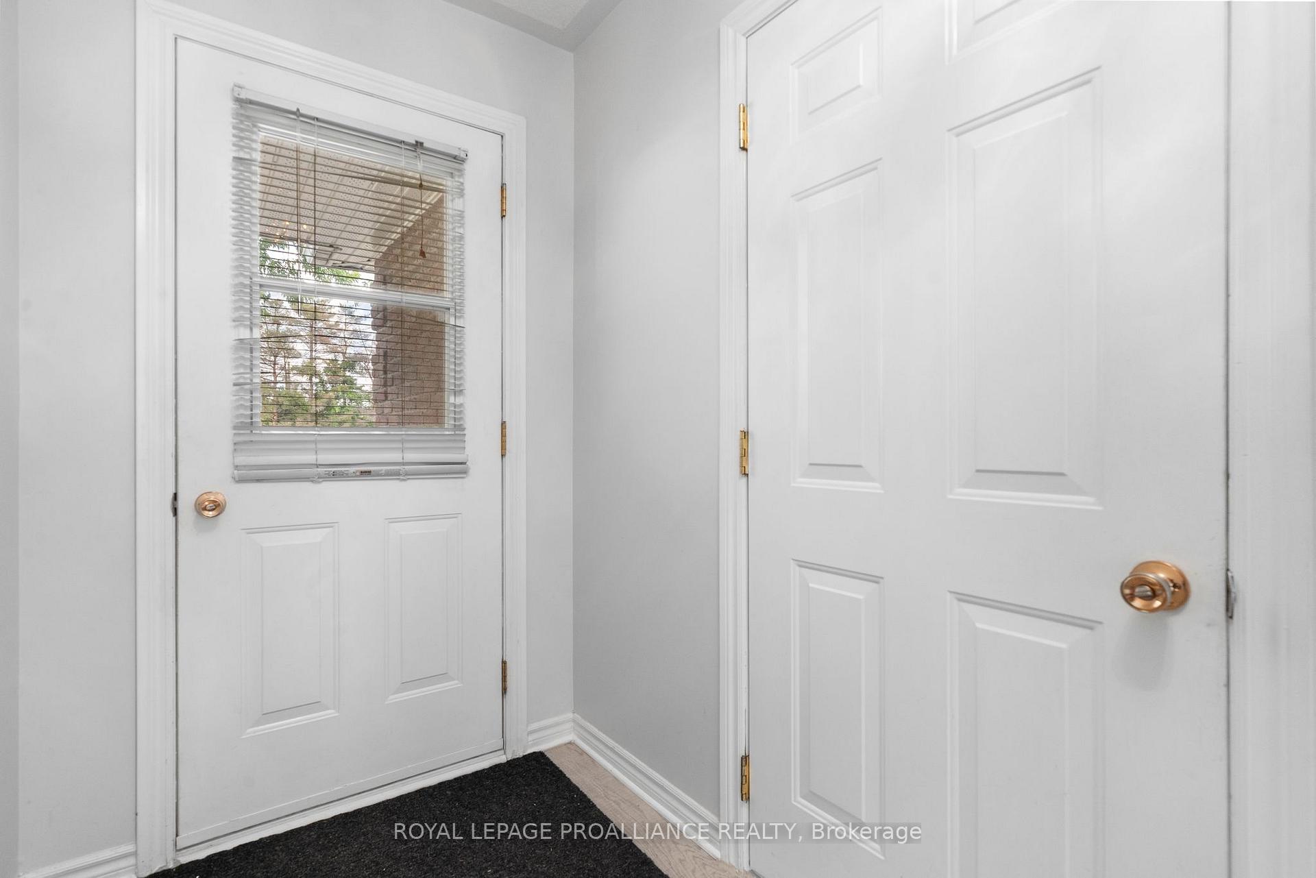 Photo 4 of 117 St. James Street, Stirling-Rawdon, Stirling Ward — HOMEH