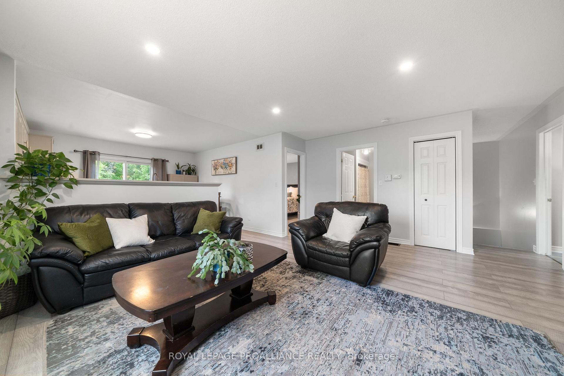 Photo 11 of 117 St. James Street, Stirling-Rawdon, Stirling Ward — HOMEH