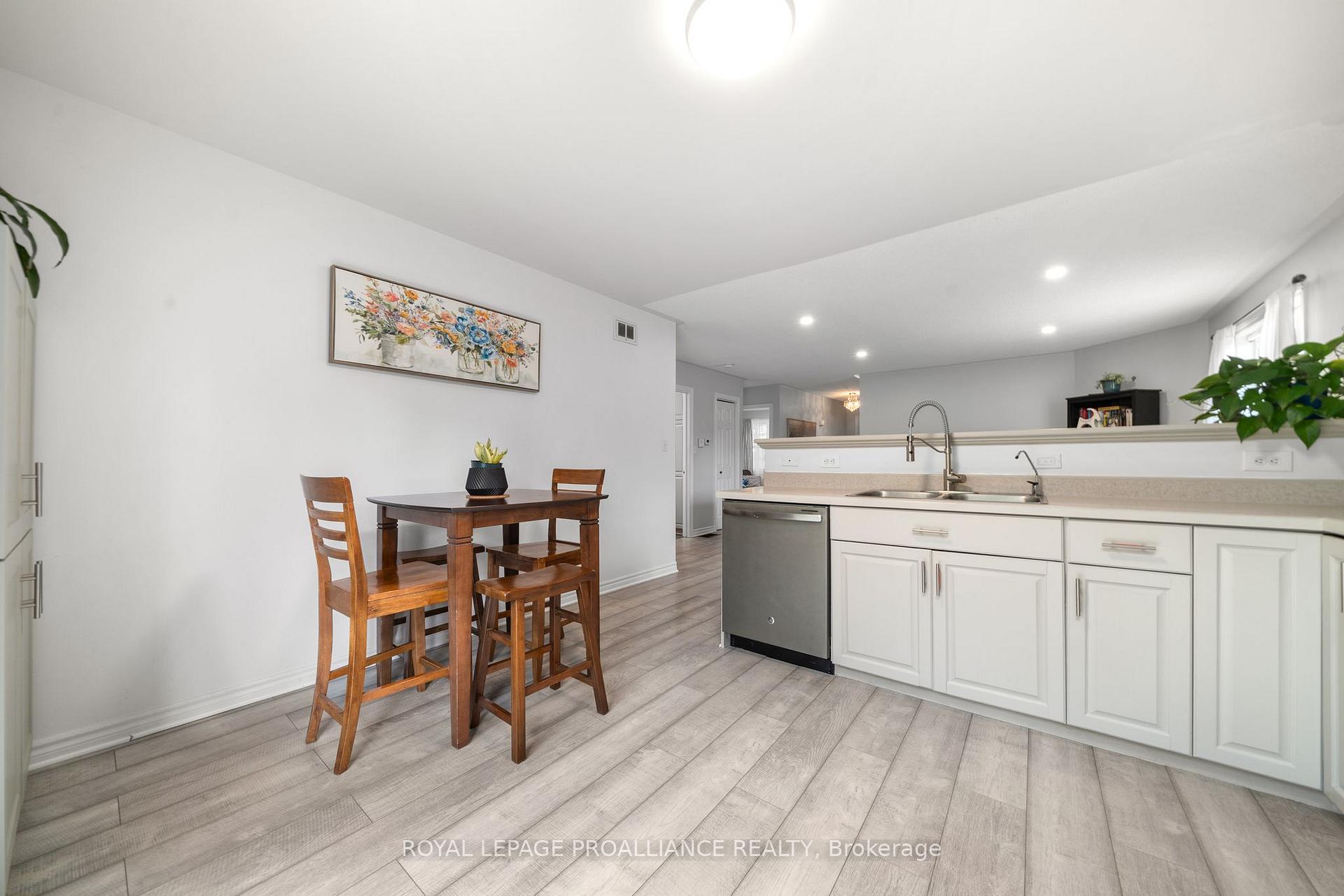 Photo 17 of 117 St. James Street, Stirling-Rawdon, Stirling Ward — HOMEH