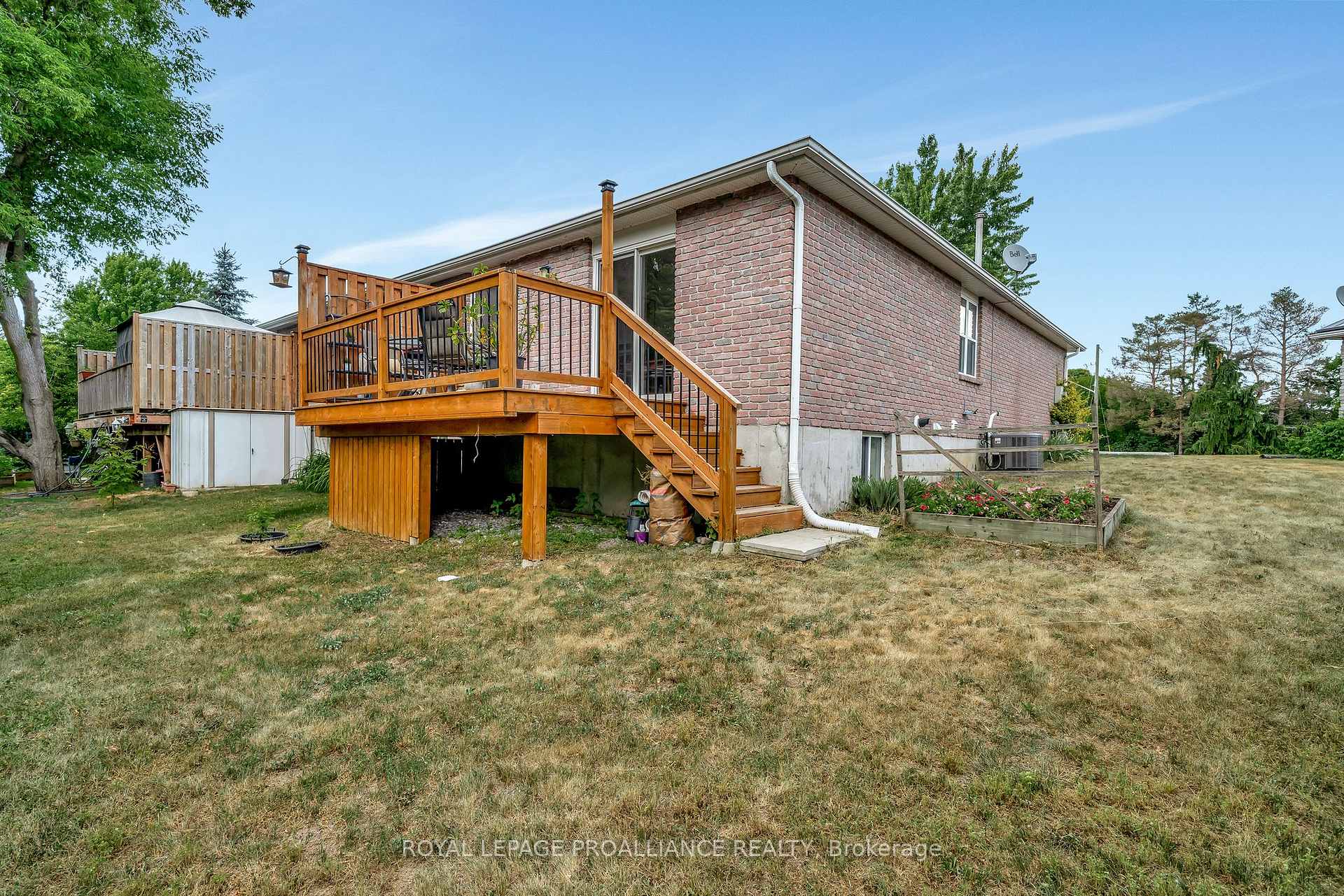 Photo 40 of 117 St. James Street, Stirling-Rawdon, Stirling Ward — HOMEH