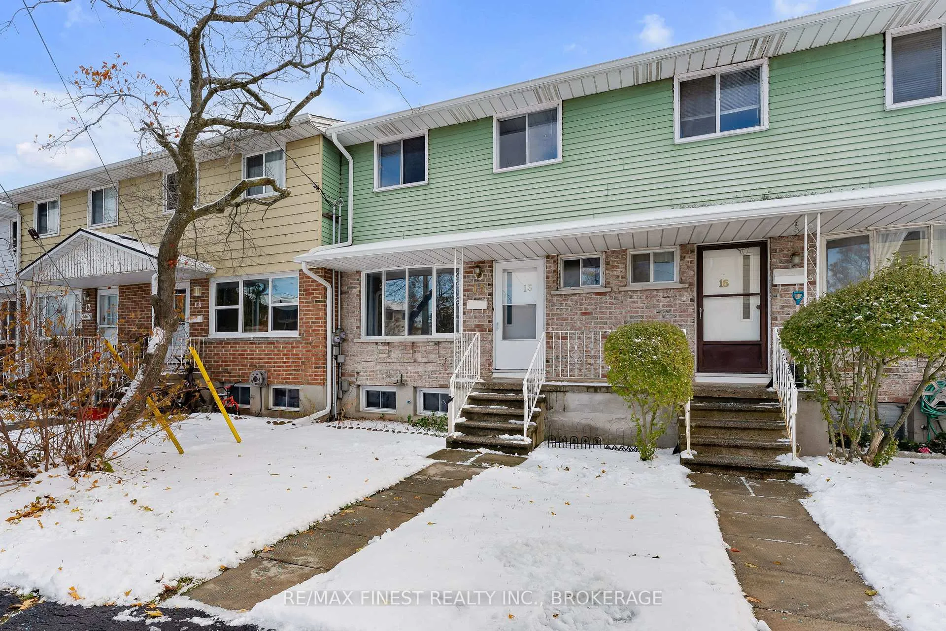 Photo 2 of Unit 15, 27 Addington Street, Loyalist, Amherstview — HOMEH