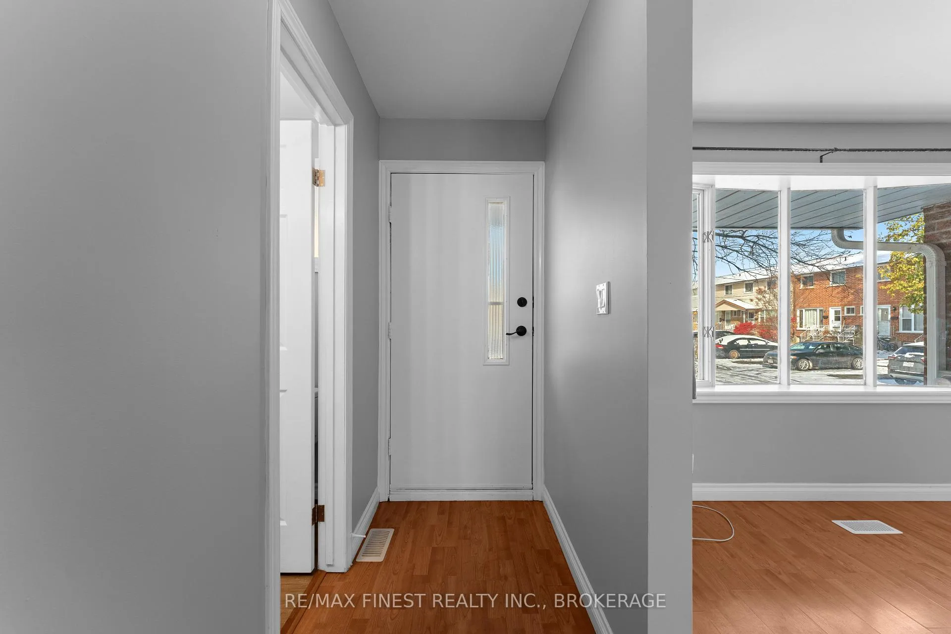 Photo 3 of Unit 15, 27 Addington Street, Loyalist, Amherstview — HOMEH