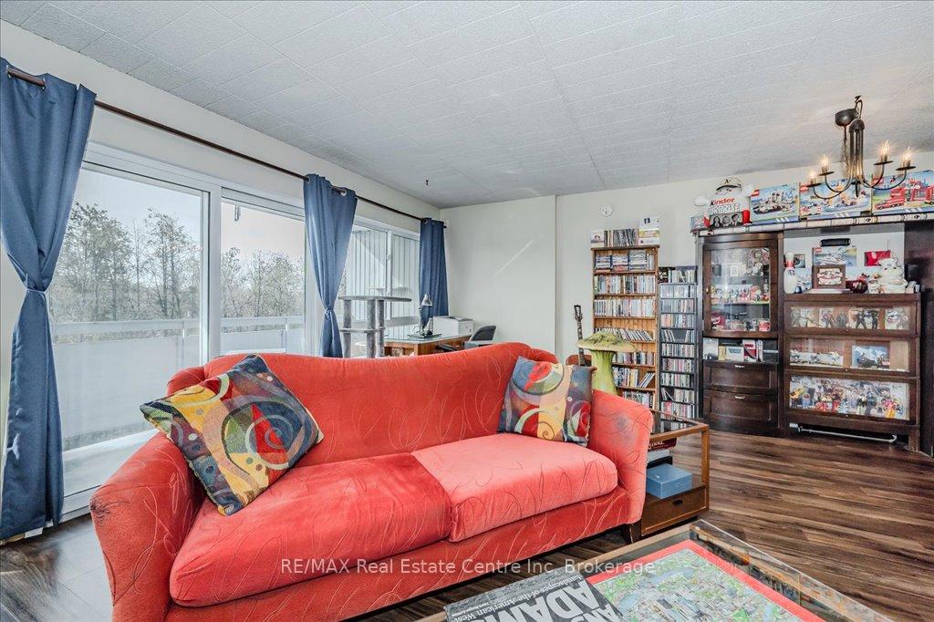 Photo 13 of Unit 304, 91 Conroy Crescent, Guelph, Dovercliffe Park/Old University — HOMEH