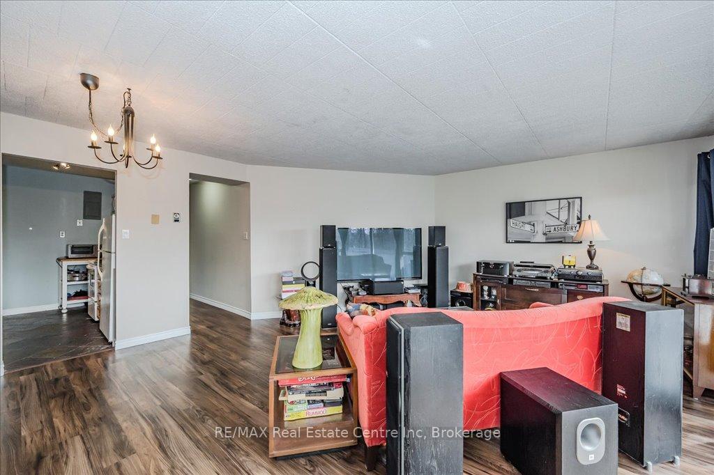 Photo 14 of Unit 304, 91 Conroy Crescent, Guelph, Dovercliffe Park/Old University — HOMEH