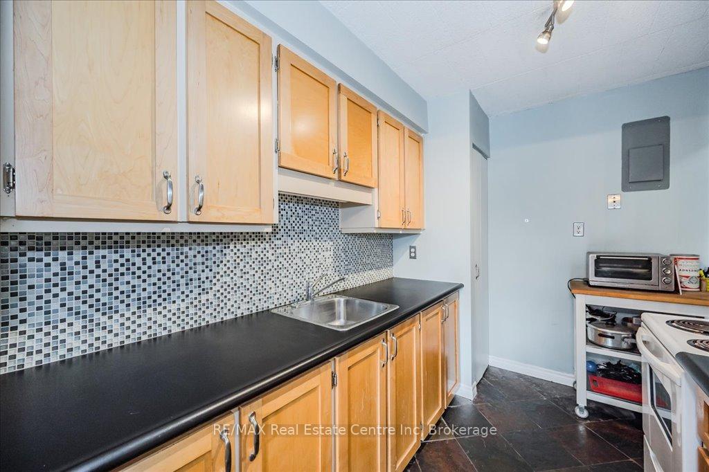 Photo 19 of Unit 304, 91 Conroy Crescent, Guelph, Dovercliffe Park/Old University — HOMEH