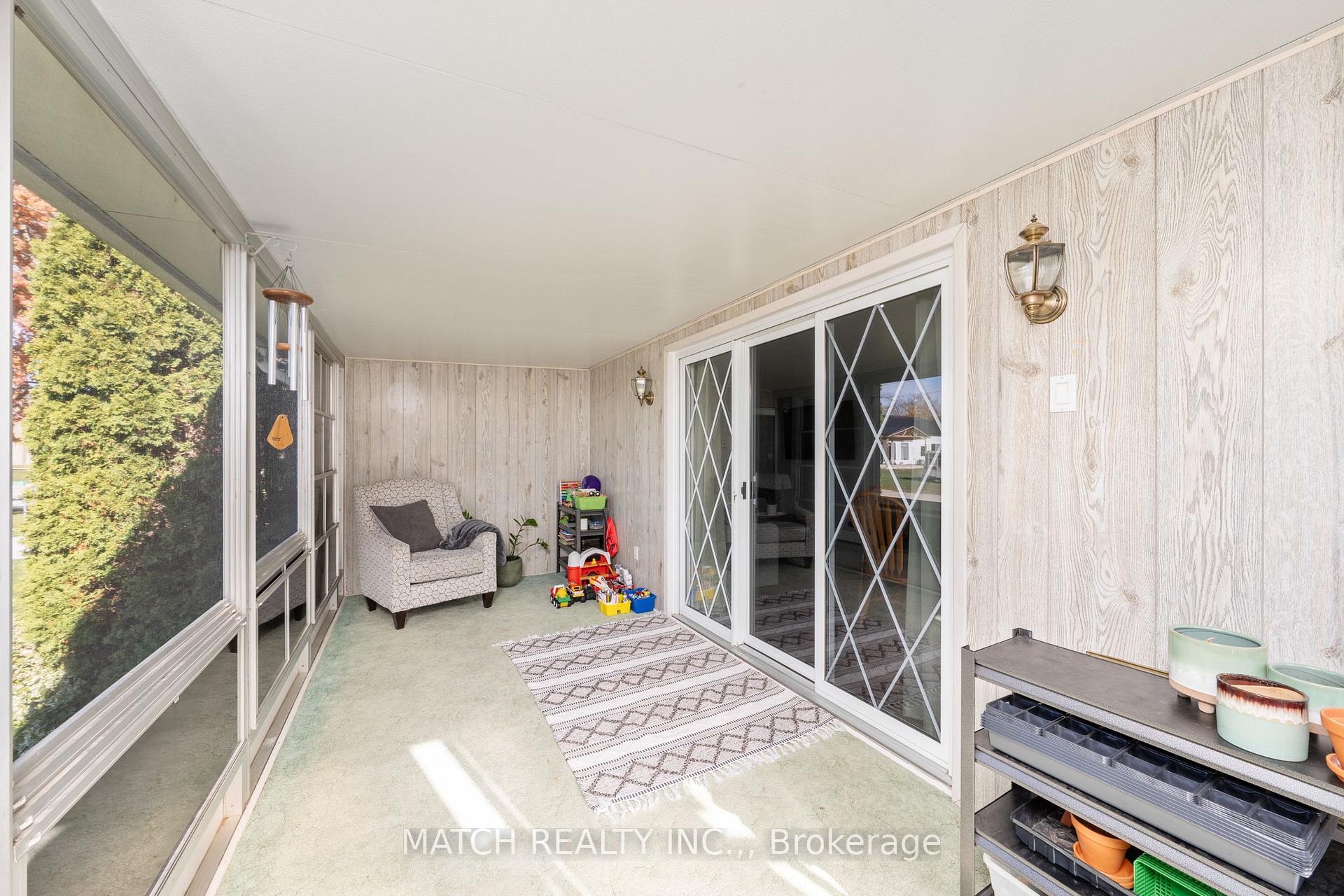 Photo 14 of 1386 Oakdale Road, Dawn-Euphemia, Dawn Euphemia — HOMEH