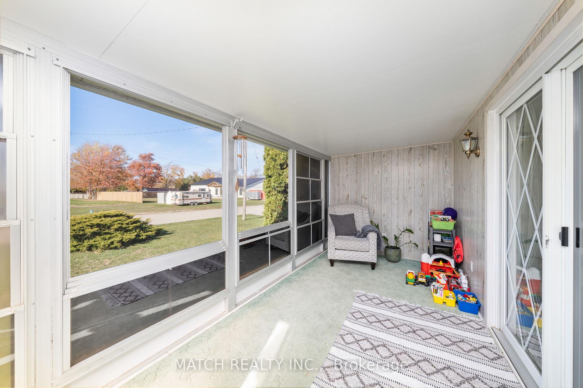 Photo 15 of 1386 Oakdale Road, Dawn-Euphemia, Dawn Euphemia — HOMEH