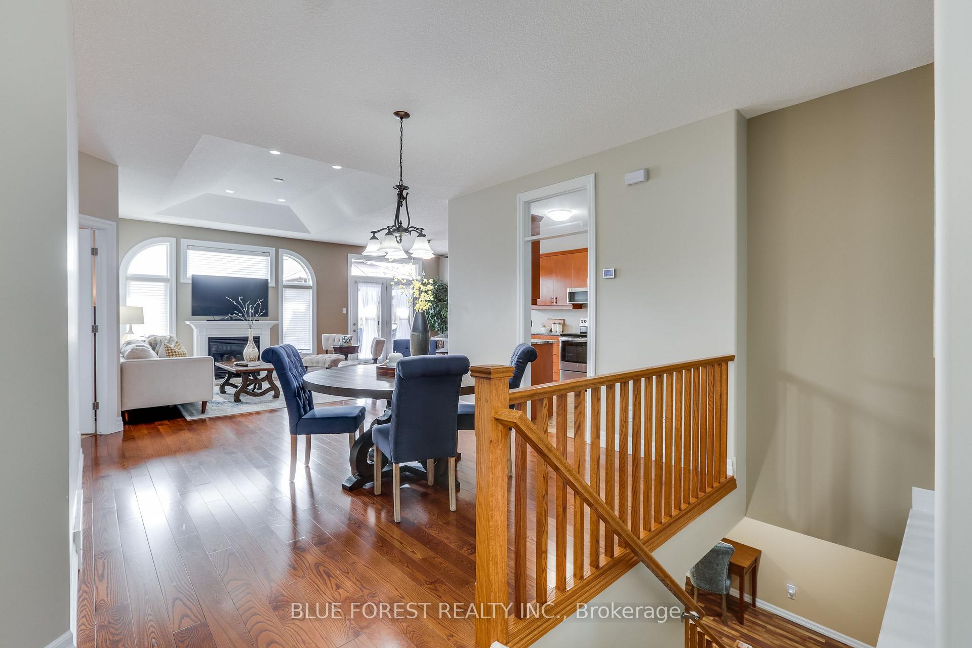 Photo 7 of Unit 8, 10 Foxhollow Drive, Thames Centre, Dorchester — HOMEH