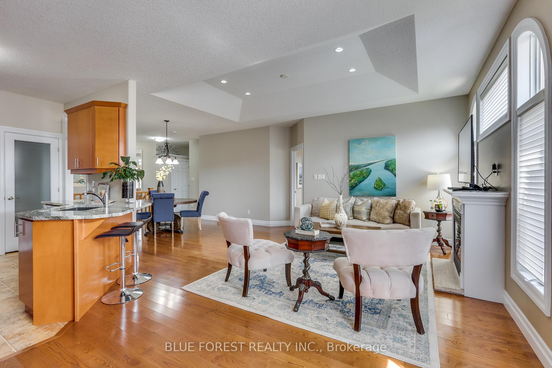 Photo 10 of Unit 8, 10 Foxhollow Drive, Thames Centre, Dorchester — HOMEH