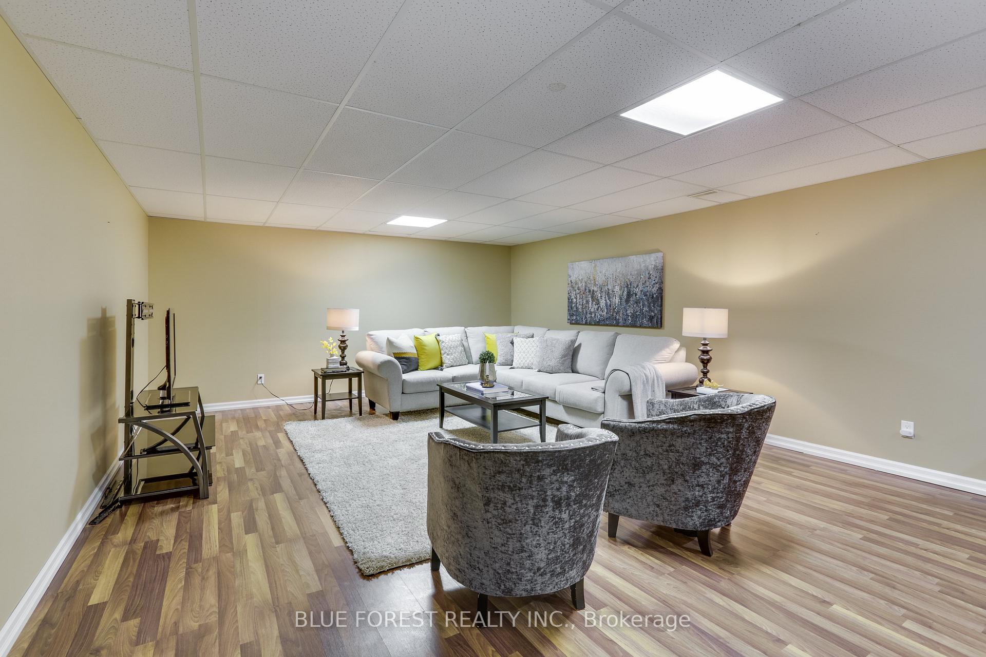 Photo 20 of Unit 8, 10 Foxhollow Drive, Thames Centre, Dorchester — HOMEH