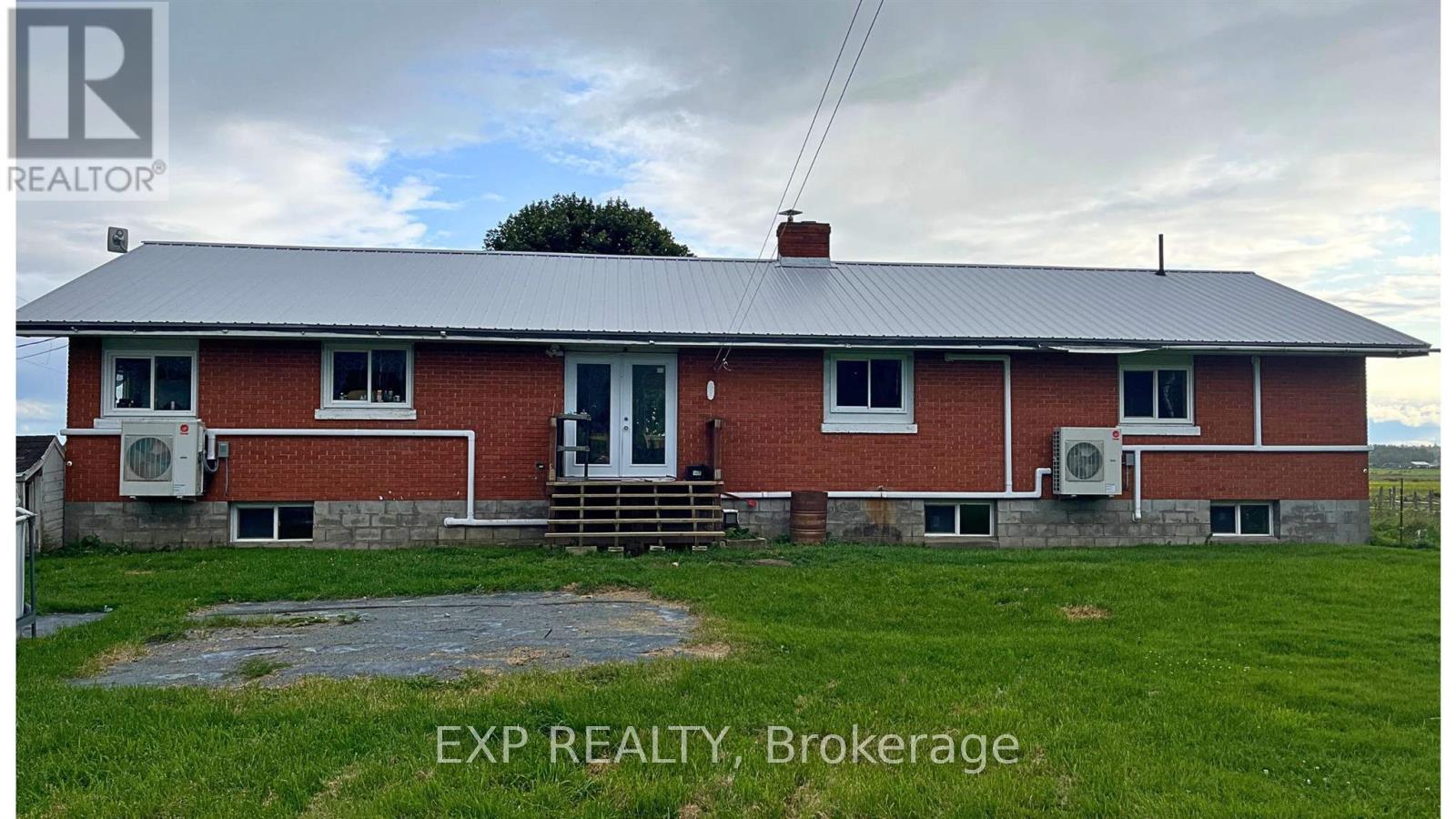 Photo 2 of 397 Smith Road, Sault Ste Marie, West — HOMEH