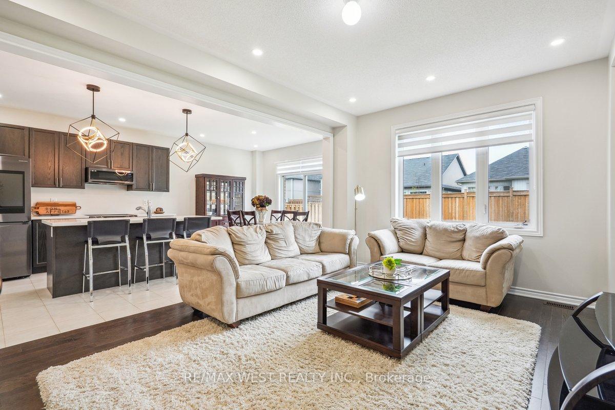 Photo 7 of 48 Northhill Avenue, Cavan Monaghan, Cavan Twp — HOMEH