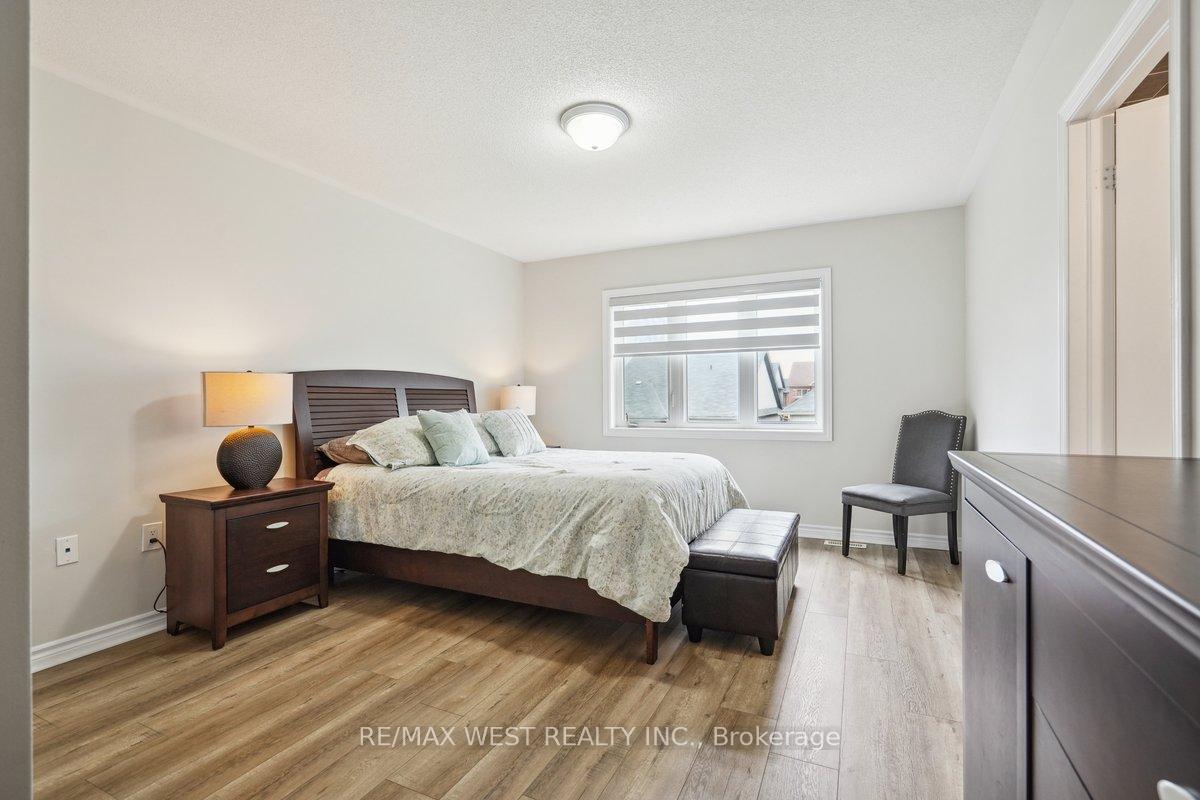 Photo 9 of 48 Northhill Avenue, Cavan Monaghan, Cavan Twp — HOMEH