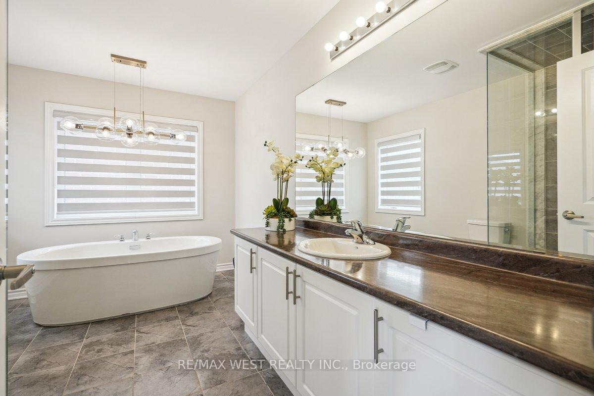 Photo 10 of 48 Northhill Avenue, Cavan Monaghan, Cavan Twp — HOMEH