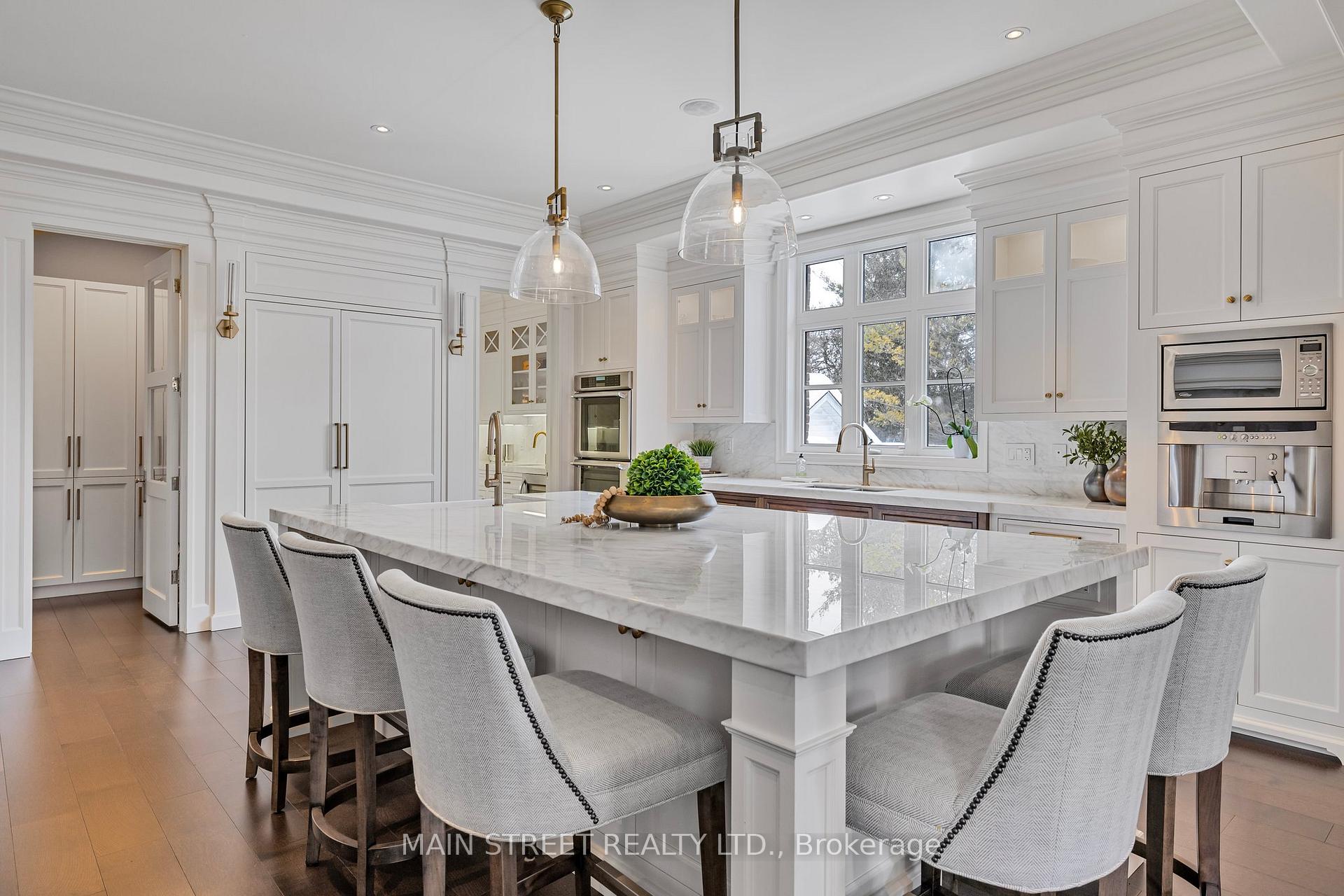 Photo 6 of 136 Hillview Road, Aurora, Aurora Village — HOMEH
