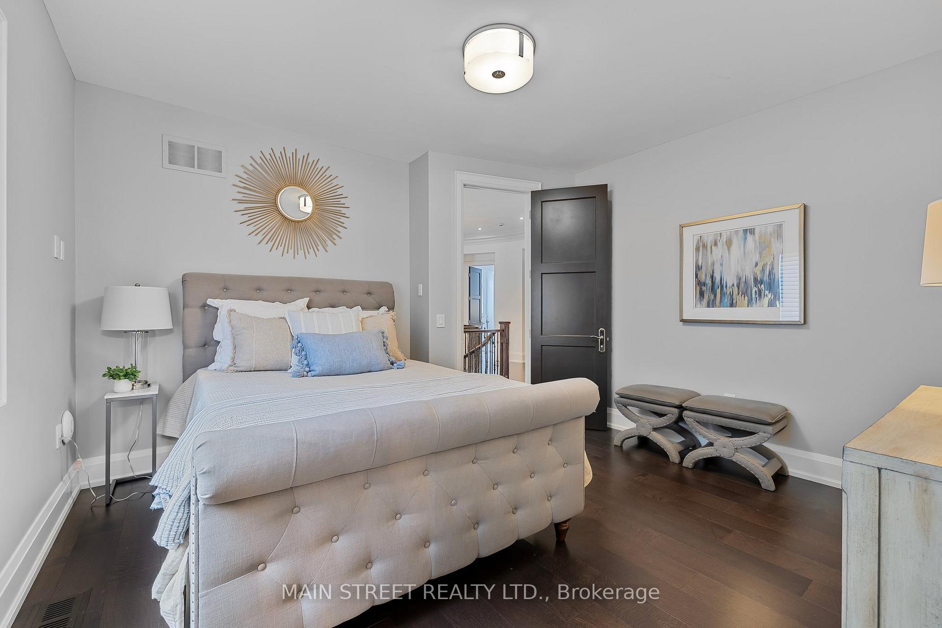 Photo 19 of 136 Hillview Road, Aurora, Aurora Village — HOMEH