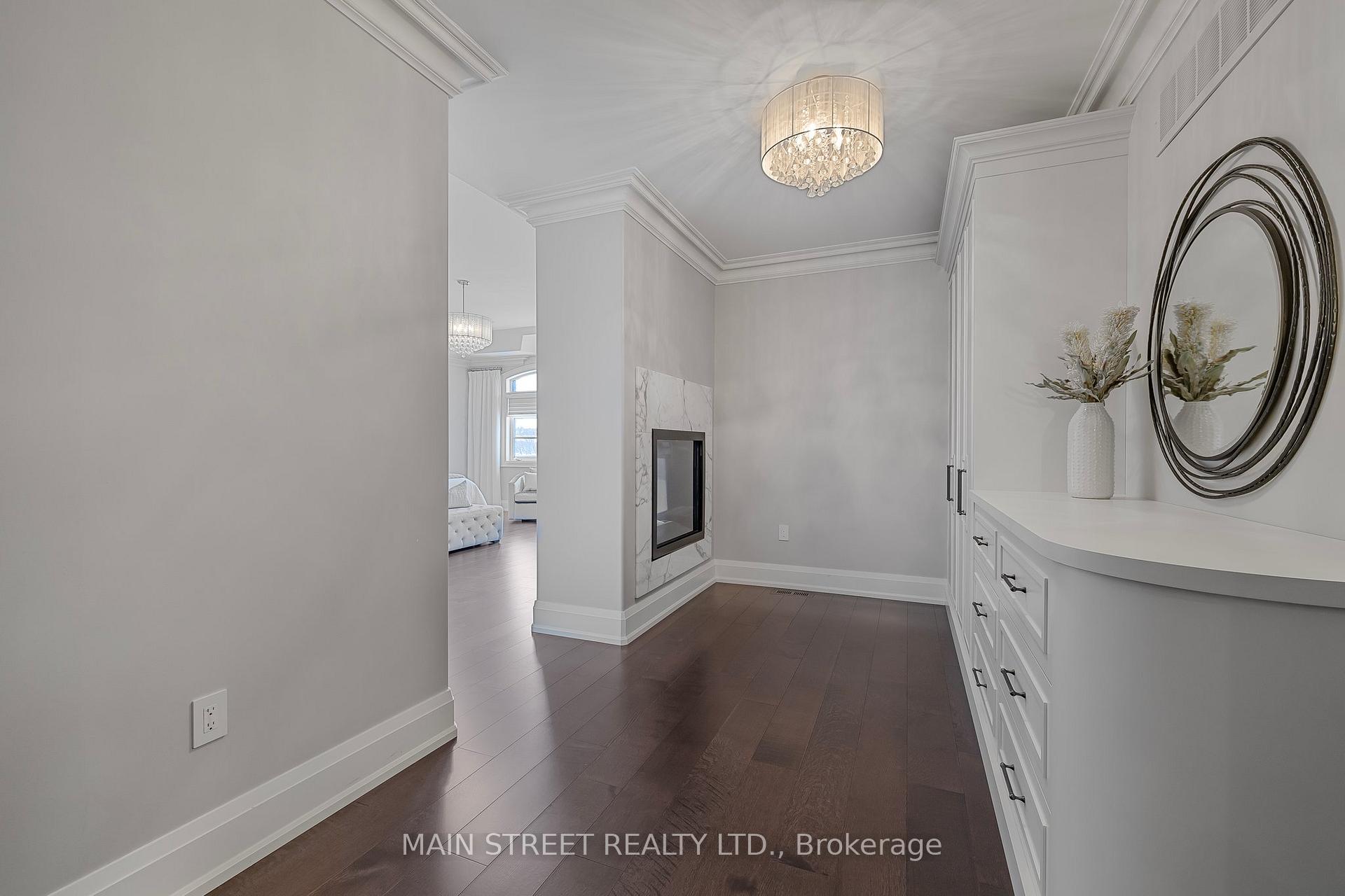 Photo 20 of 136 Hillview Road, Aurora, Aurora Village — HOMEH