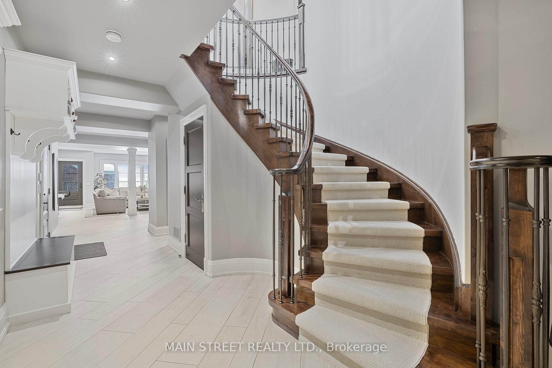 Photo 27 of 136 Hillview Road, Aurora, Aurora Village — HOMEH