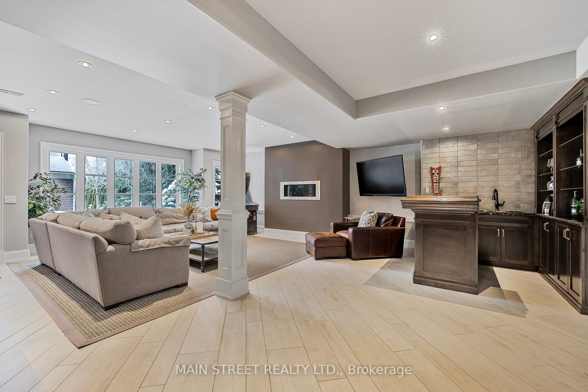 Photo 30 of 136 Hillview Road, Aurora, Aurora Village — HOMEH