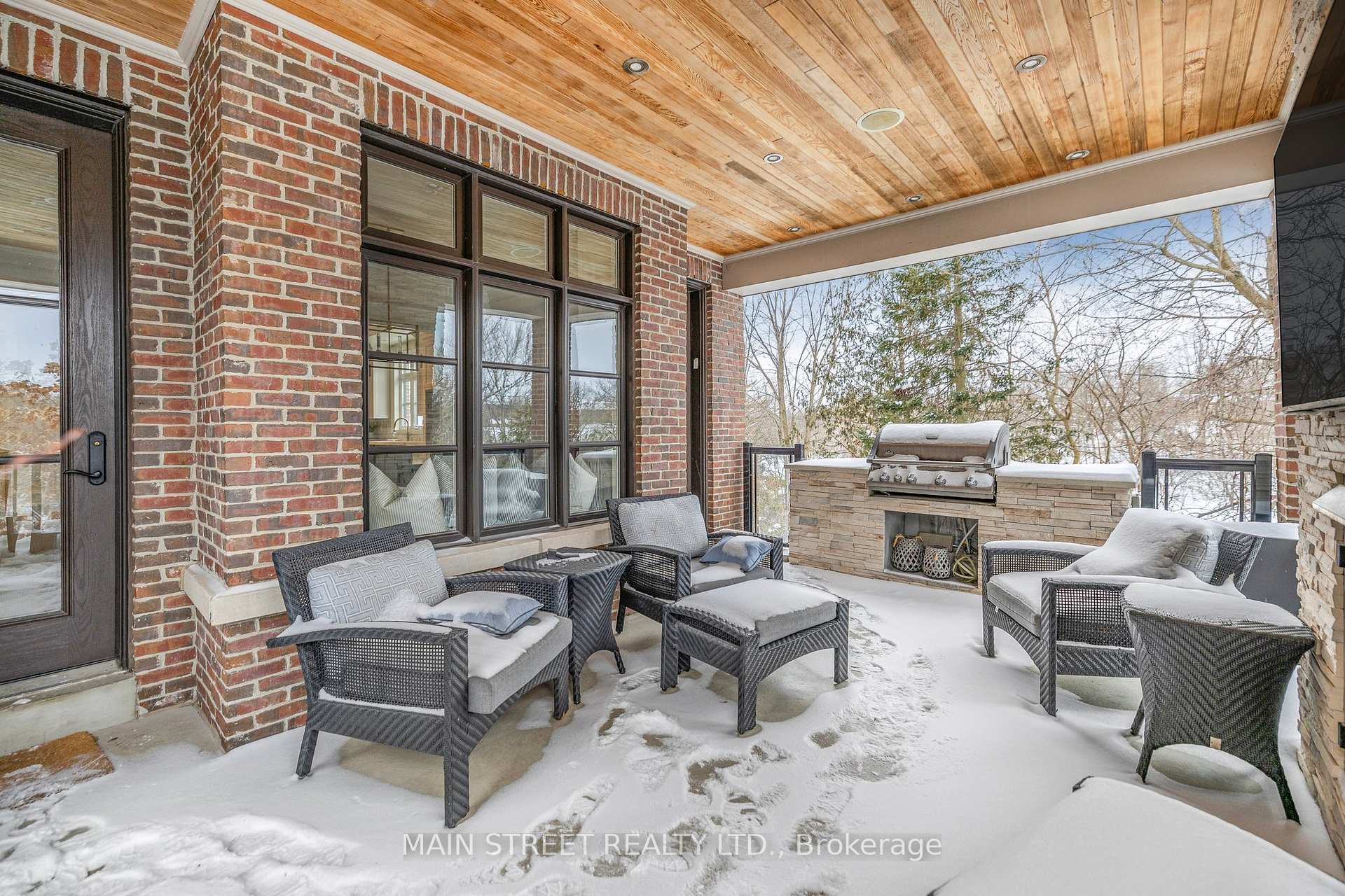 Photo 36 of 136 Hillview Road, Aurora, Aurora Village — HOMEH