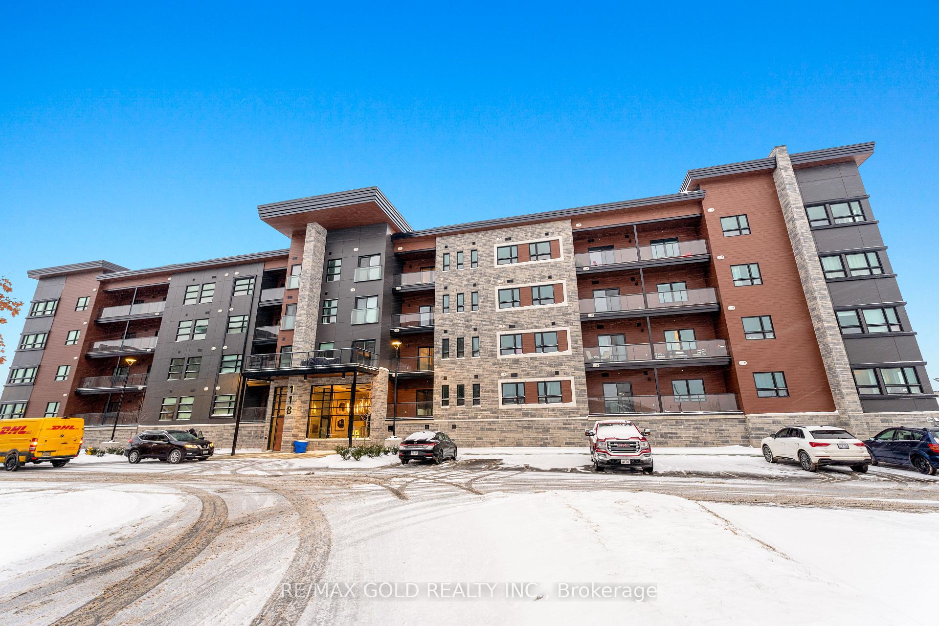 Photo 3 of Unit 401, 118 Summersides Boulevard, Pelham, Fonthill — HOMEH