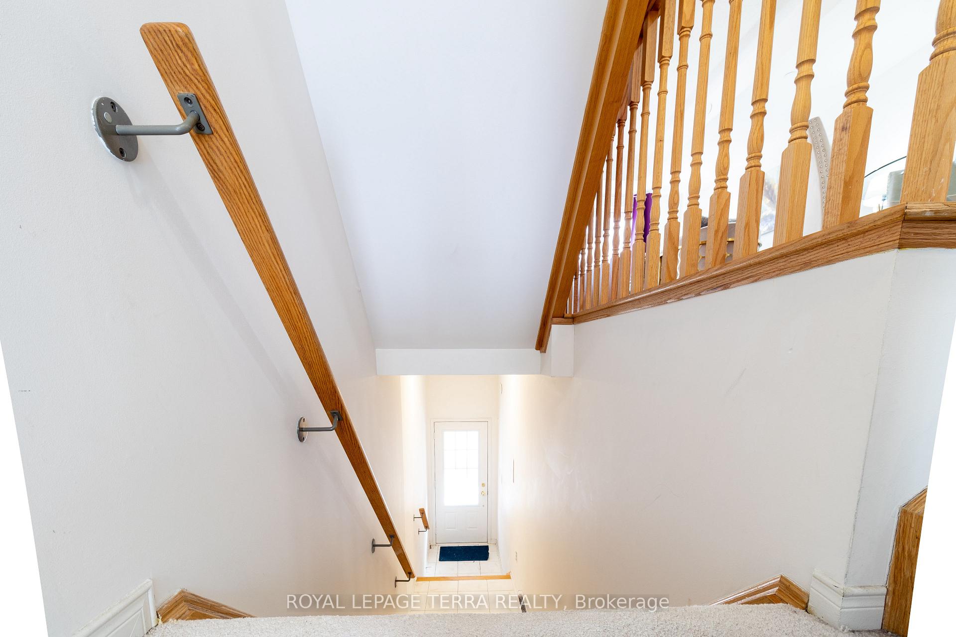 Photo 7 of 2204 Chevron Prince Path S, Oshawa, Windfields — HOMEH