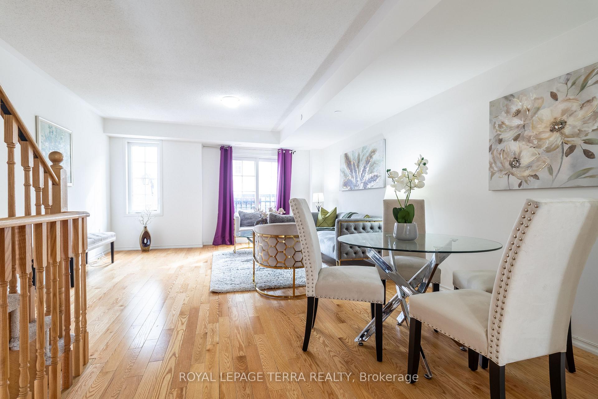 Photo 9 of 2204 Chevron Prince Path S, Oshawa, Windfields — HOMEH