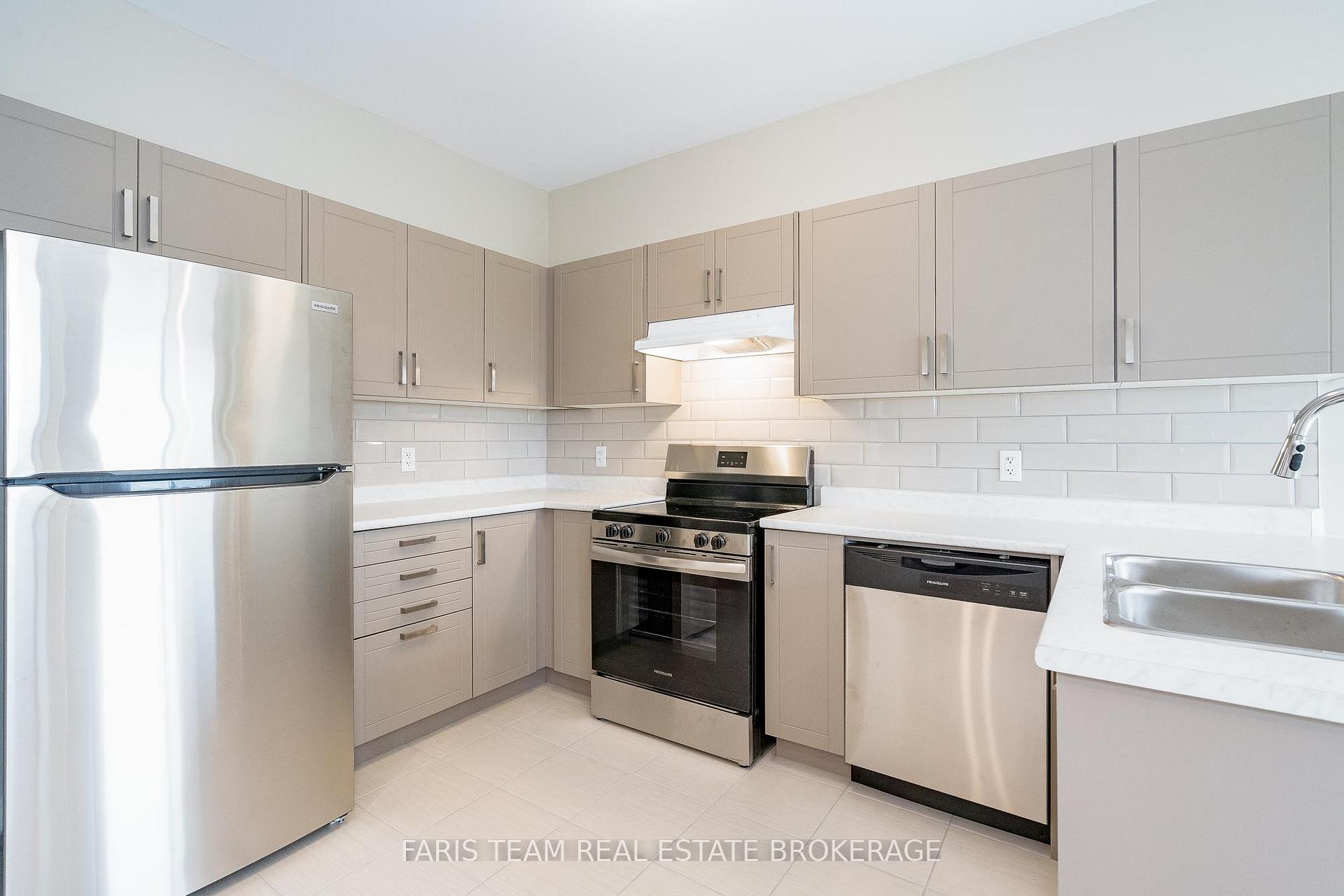 Photo 6 of 276 Springfield Crescent, Clearview, Stayner — HOMEH