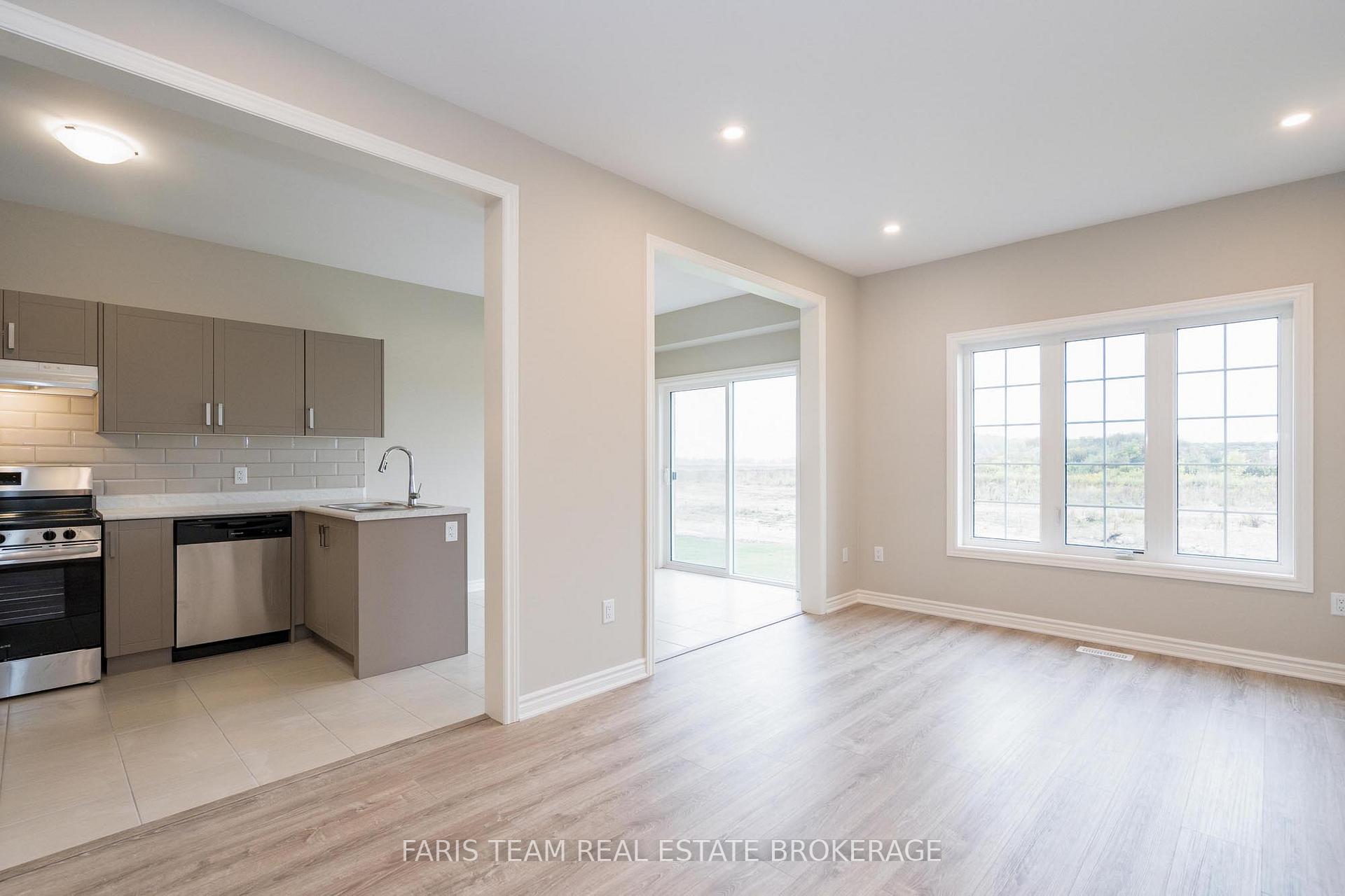 Photo 14 of 276 Springfield Crescent, Clearview, Stayner — HOMEH