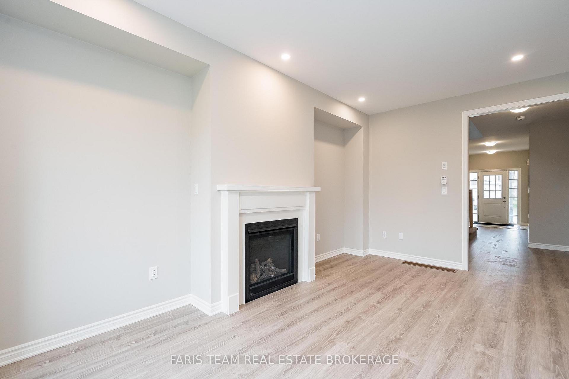 Photo 15 of 276 Springfield Crescent, Clearview, Stayner — HOMEH
