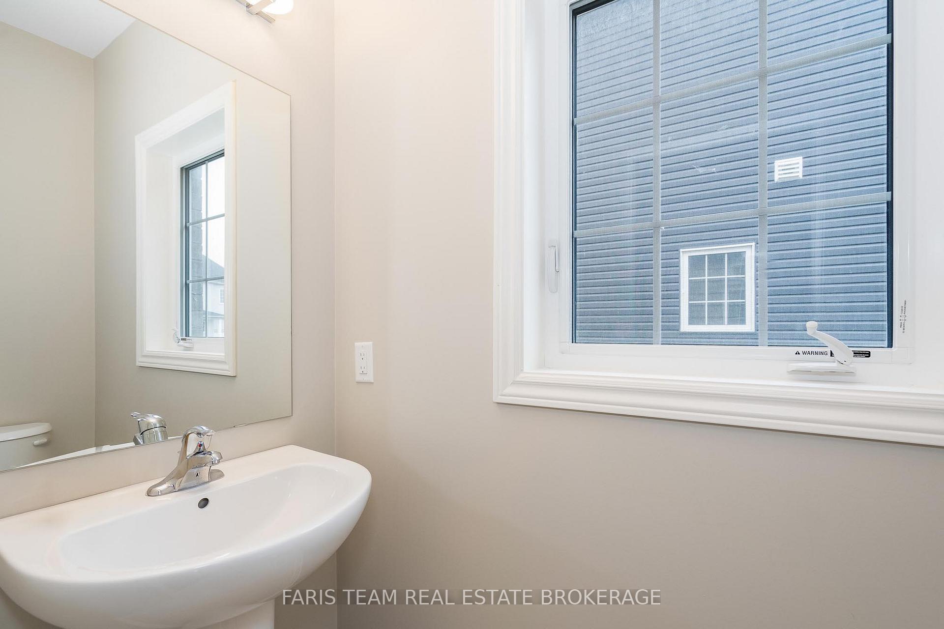 Photo 17 of 276 Springfield Crescent, Clearview, Stayner — HOMEH