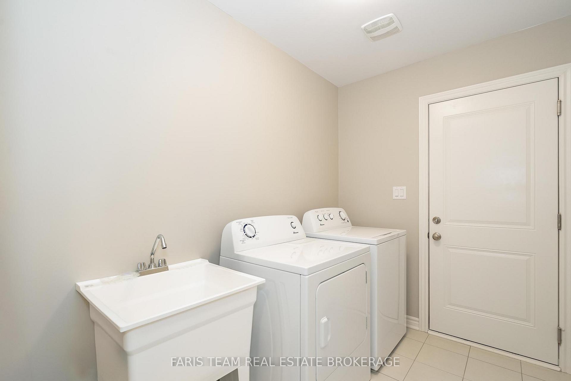 Photo 18 of 276 Springfield Crescent, Clearview, Stayner — HOMEH