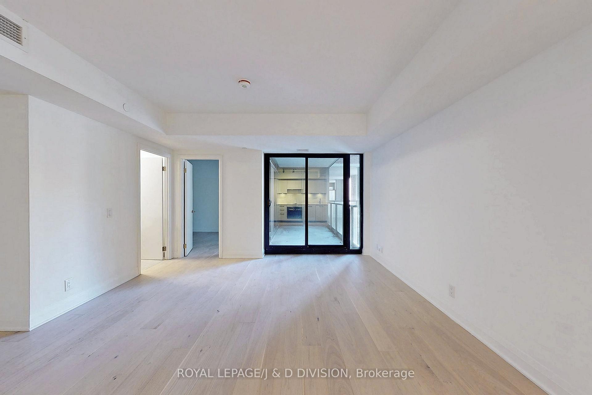 Photo 6 of Unit 401, 33 Frederick Todd Way, Toronto, Thorncliffe Park — HOMEH