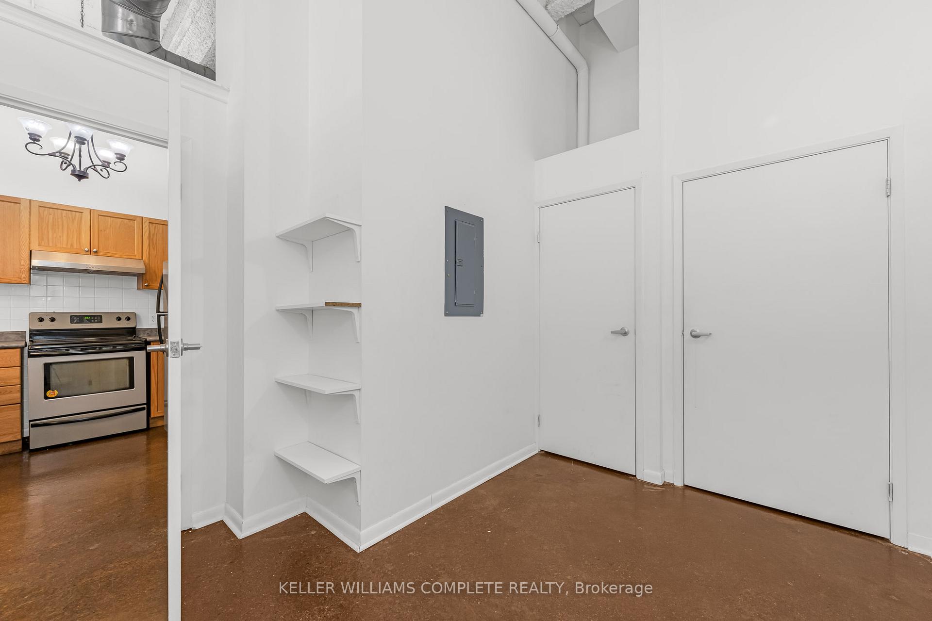 Photo 9 of Unit 304, 11 Rebecca Street, Hamilton, Beasley — HOMEH