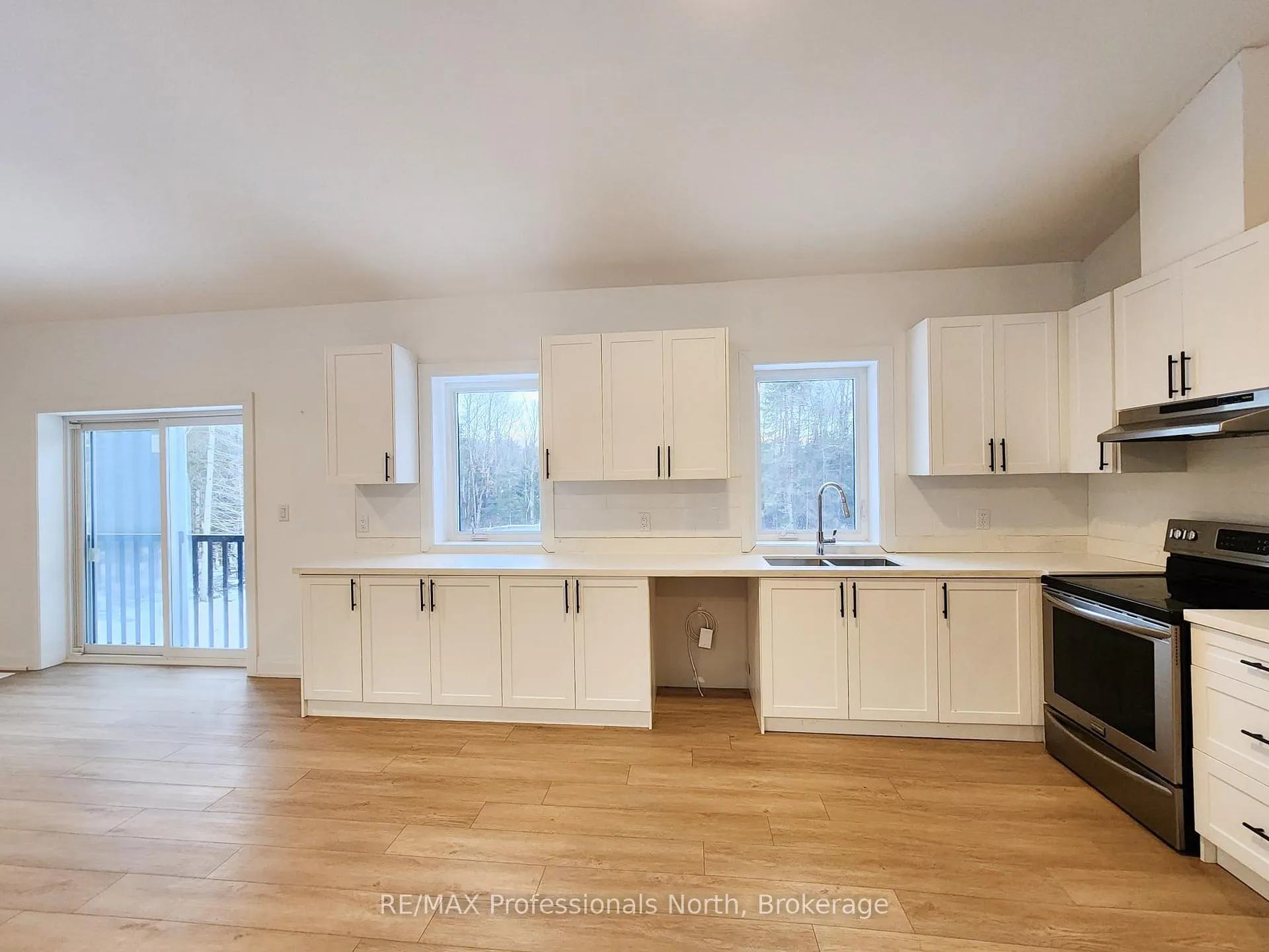 Photo 5 of 274 Echo Ridge Road, Kearney — HOMEH