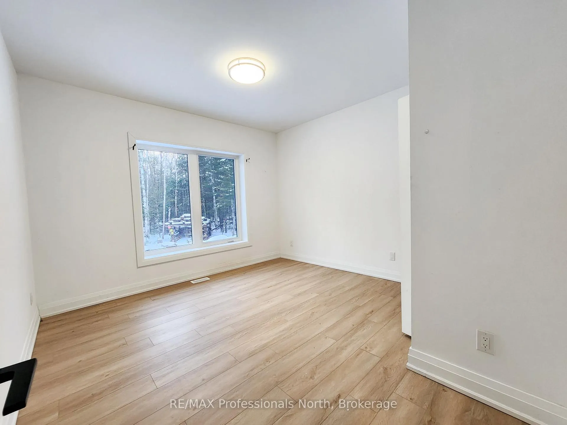 Photo 11 of 274 Echo Ridge Road, Kearney — HOMEH