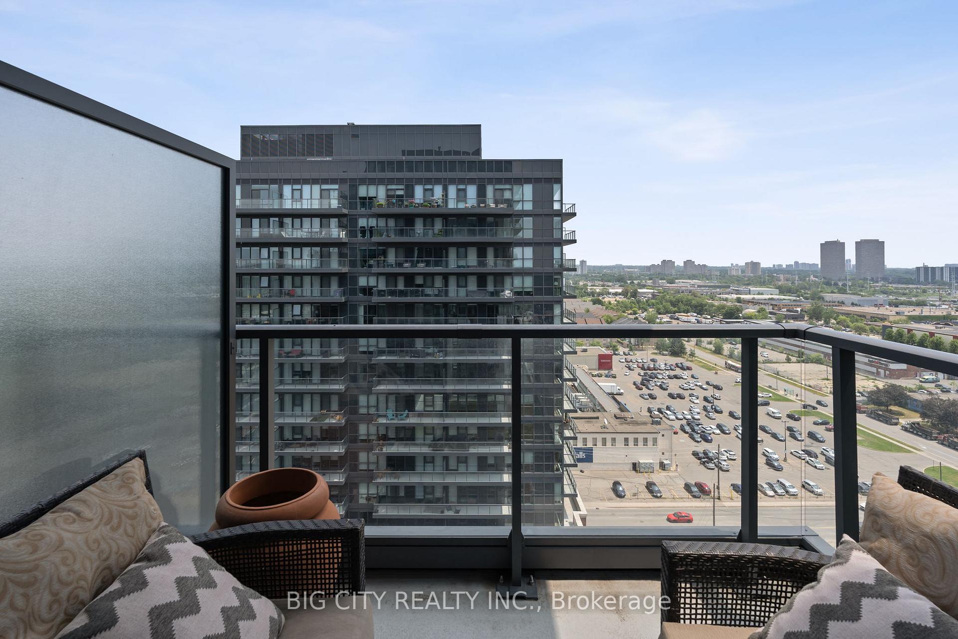 Photo 18 of Unit 1508, 33 Frederick Todd Way, Toronto, Thorncliffe Park — HOMEH