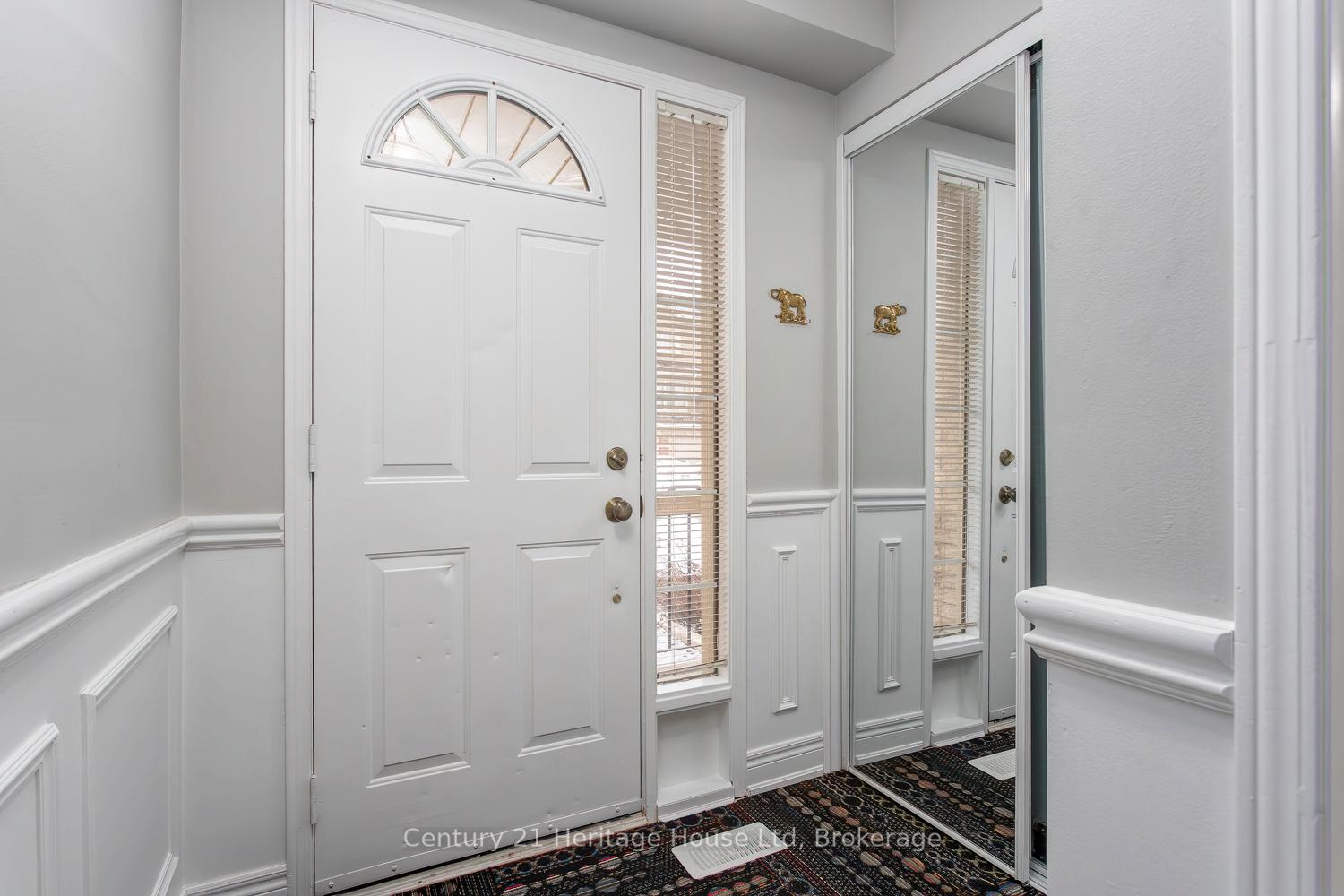 Photo 3 of Unit 133, 302 College Avenue W, Guelph, Dovercliffe Park/Old University — HOMEH