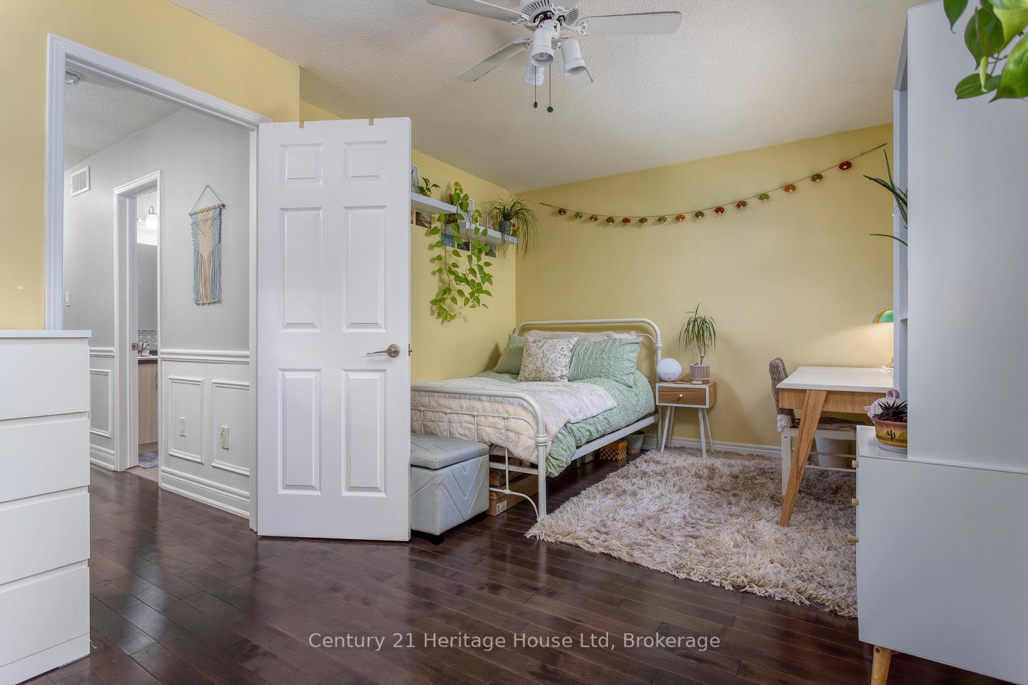 Photo 16 of Unit 133, 302 College Avenue W, Guelph, Dovercliffe Park/Old University — HOMEH
