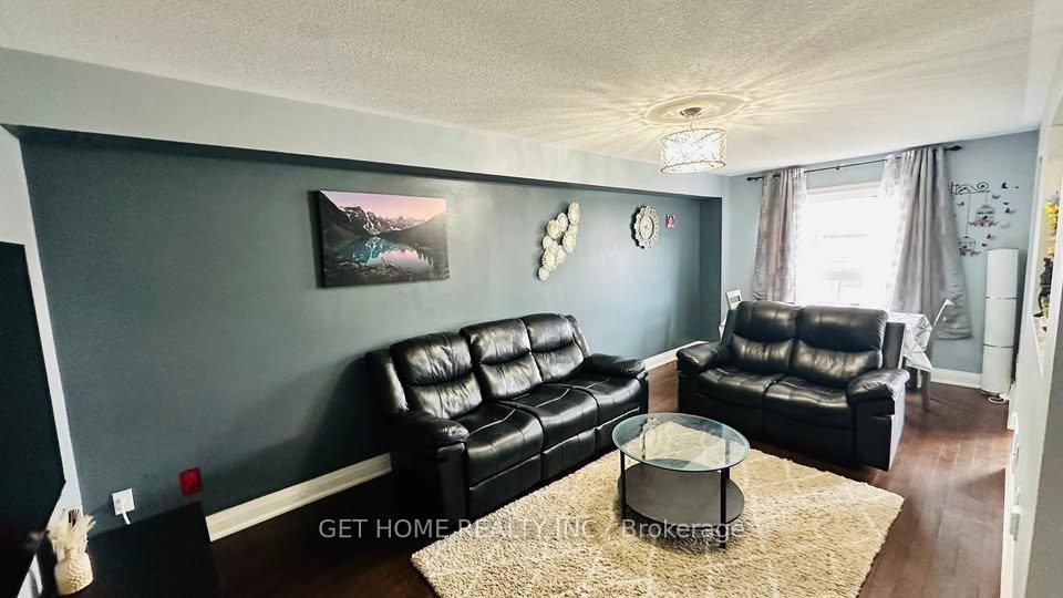 Photo 4 of 101 Cornish Drive, Clarington, Courtice — HOMEH