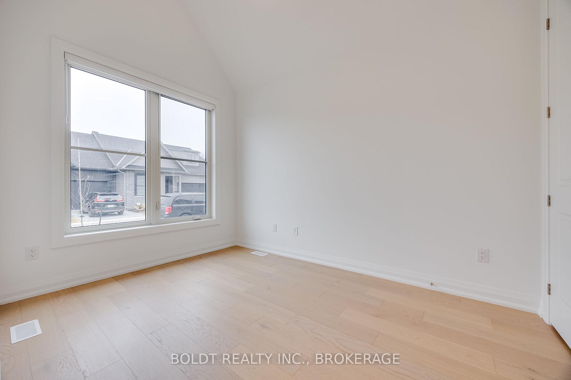 Photo 16 of Unit 6, 205 St. David's Road, Thorold, Confederation Heights — HOMEH