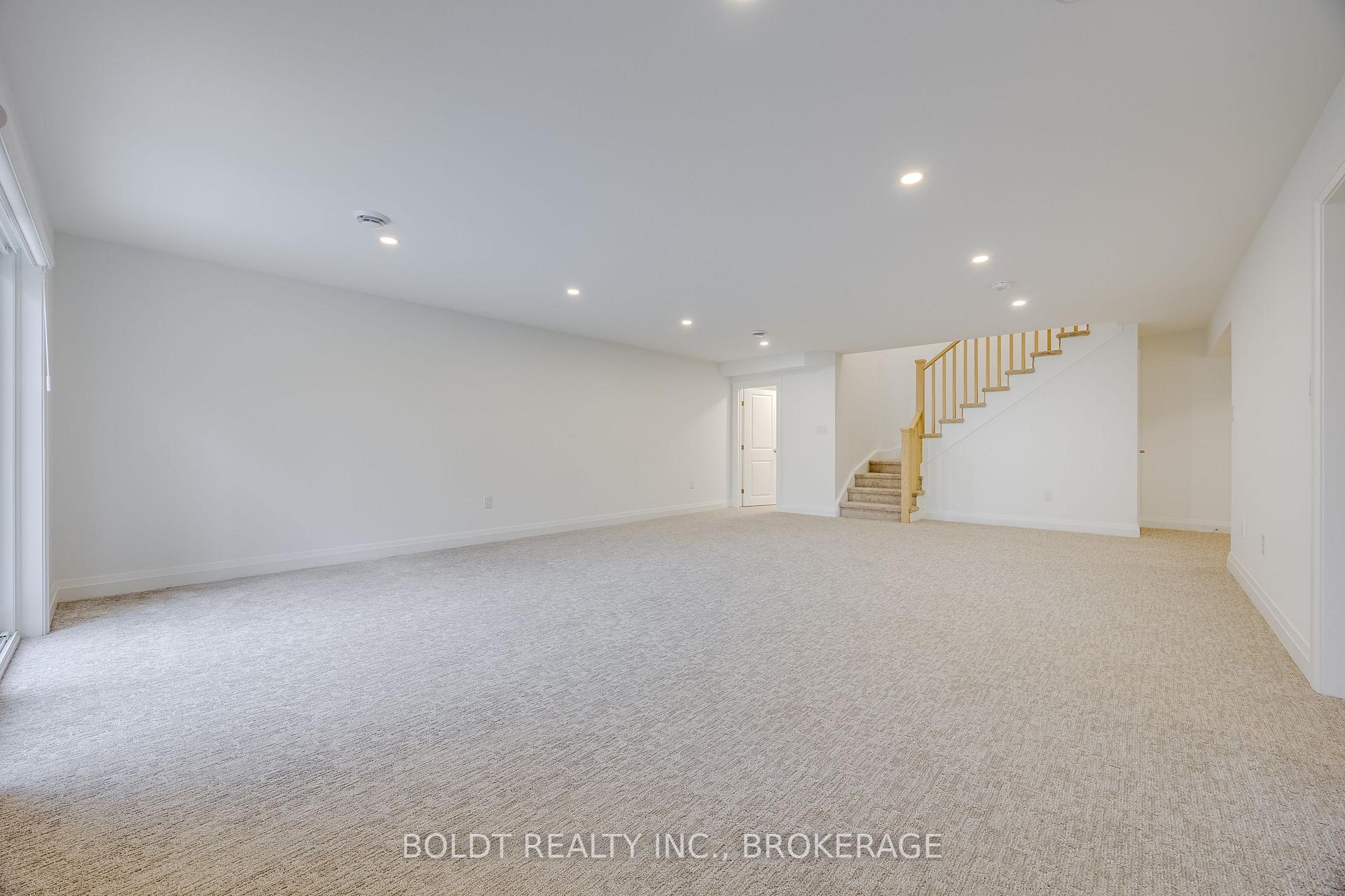 Photo 21 of Unit 6, 205 St. David's Road, Thorold, Confederation Heights — HOMEH