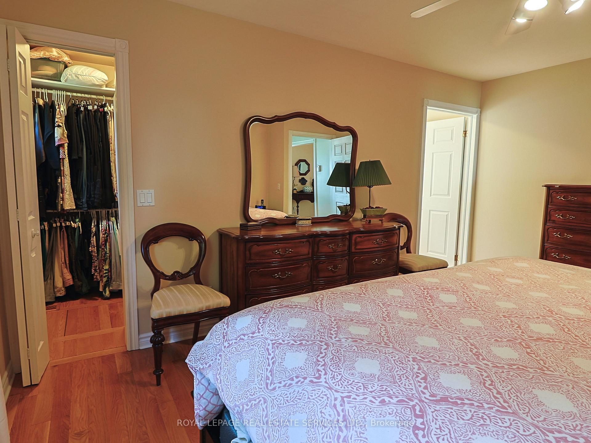 Photo 12 of 525 Riverside Drive, St. Joseph — HOMEH
