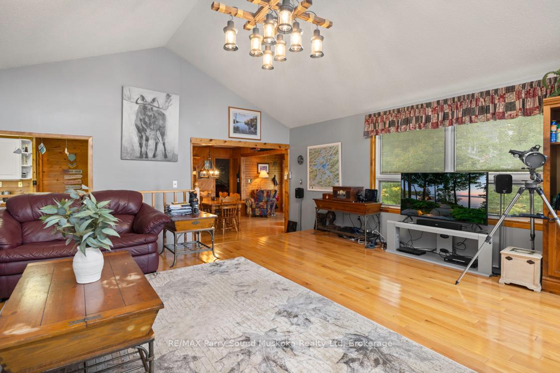 Photo 20 of 252 Burnett's Road, McKellar — HOMEH