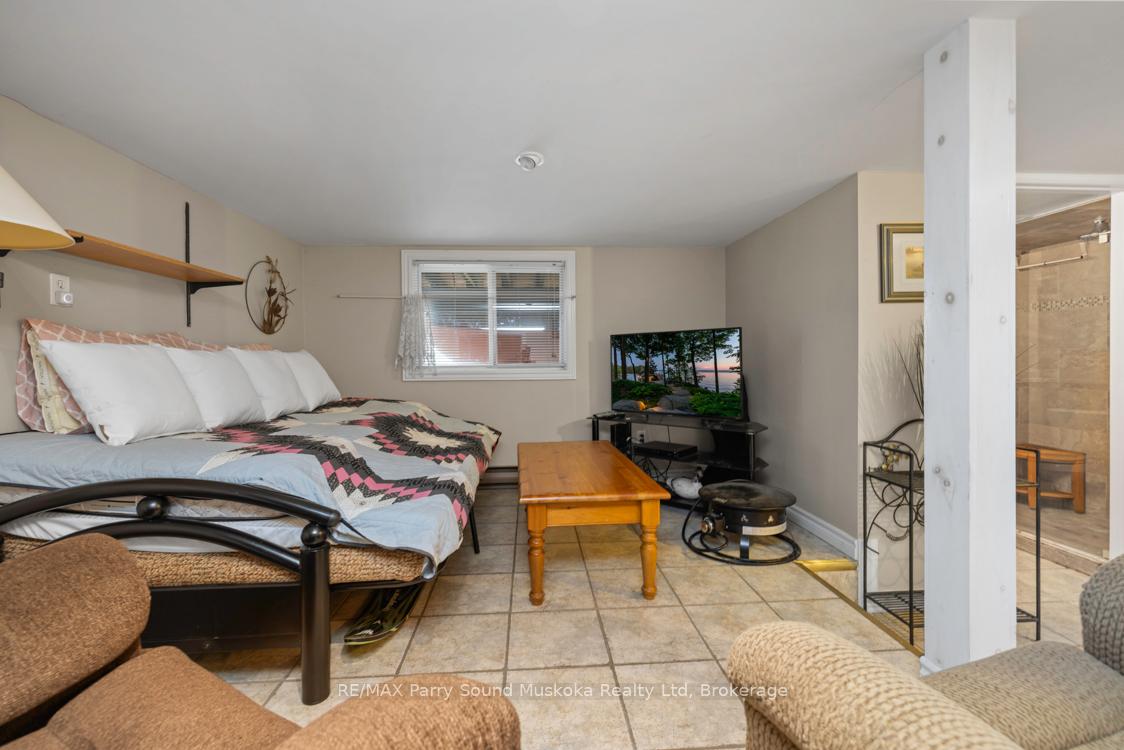 Photo 35 of 252 Burnett's Road, McKellar — HOMEH